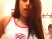 女孩脫衣自拍給你看